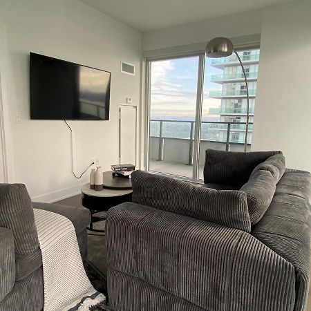 1 Bedroom Waterfront Condo Торонто Екстер'єр фото